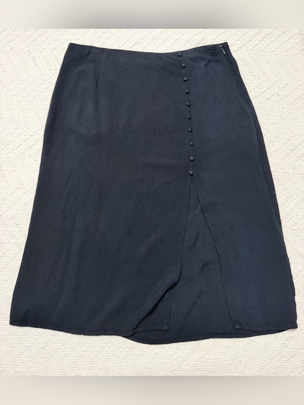 Suzy Shier Black 100% rayon Button-Front Midi Skirt with Front Slit -13 (women)